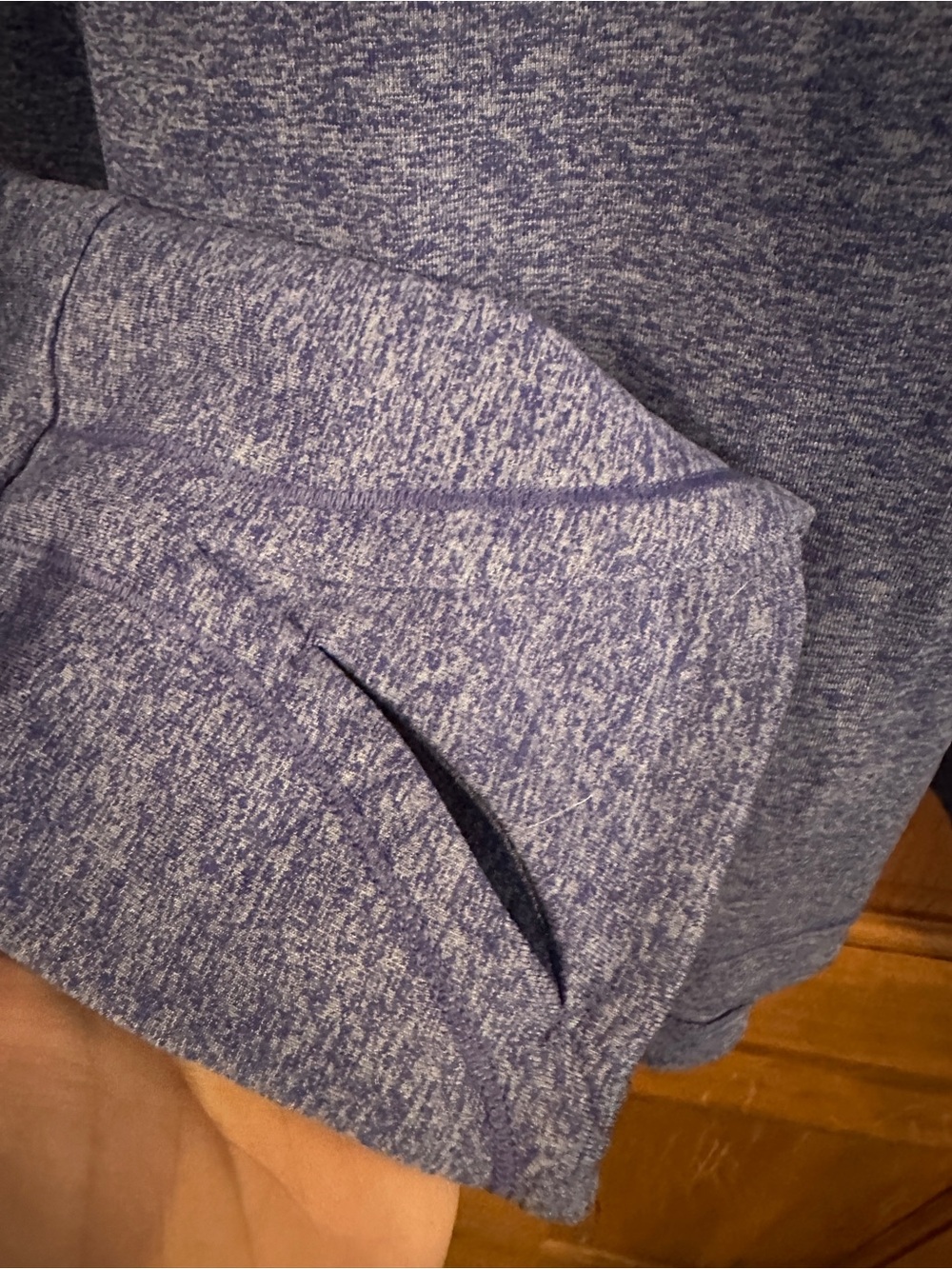 Athleta Long Sleeve Active Top 1X Thumbholes Side Slits EUC - Picture 4 of 7